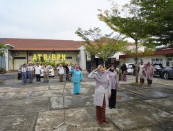 Peringati Hari Ibu, Kantah Lima Puluh Kota Laksanakan Upacara