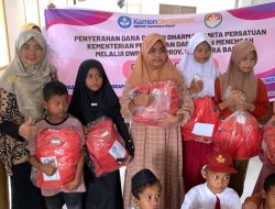 Sekolah Hanyut Disapu Banjir, Pelajar SDN 49 Batang Kabung Terima Bantuan School Kit Dari DWP Kemendikdasmen Sumbar