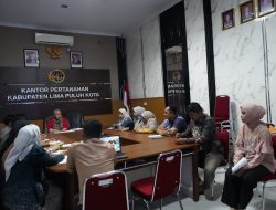 Kakantah Lima Puluh Kota Pimpin Kegiatan Monev Loket Pelayanan