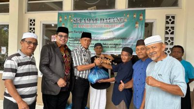 Wawako Payakumbuh apresiasi gerakan berbagi sembako di Masjid Baiturrahmah