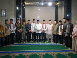 Bupati Eka Putra Buka Puasa Bersama Masyarakat dan Anak Yatim di Masjid Nurul Iman Batu Bulek