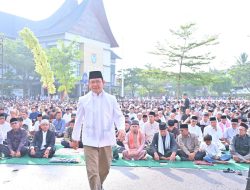 Jamaah Membludak di Balai Kota Payakumbuh, Wako Zulmaeta Tekankan Makna Idul Fitri dan Toleransi
