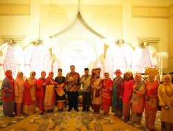 Hadir di HUT Perak Perkumpulan Wanita Minang Indojalito, Wabup Sampaikan Dukungan
