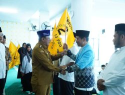 Jemaah Calon Haji Tanah Datar Dilepas, Bupati Eka Putra, Harap Jamaah Jaga Kesehatan