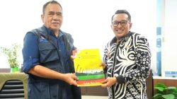Dorong Percepatan Huntap Pascabencana, Bupati Eka Putra Sambangi BNPB
