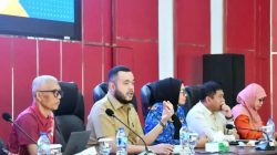 Wako Fadly Amran Pimpin Rapat Evaluasi Pelaksanaan Program MBG di Kota Padang