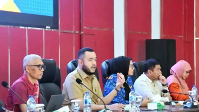 Wako Fadly Amran Pimpin Rapat Evaluasi Pelaksanaan Program MBG di Kota Padang