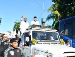 Fadly Amran Lepas Ribuan Peserta Parade Tauhid di Padang*