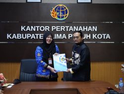 Teguhkan Komitmen, Kantor Pertanahan Kabupaten Lima Puluh Kota Tandatangani Kontrak Kegiatan Foto Tegak dan PBT PTSL 2026