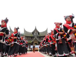 180 Baju Milik Kebanggaan Masyarakat Nagari Padang Magek Sita Perhatian Pengunjung Festival Minangkabau