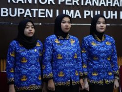 Tiga Pegawai Kantor Pertanahan Kabupaten Lima Puluh Kota Resmi Dilantik sebagai Pejabat Fungsional
