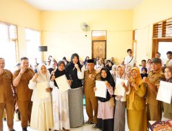 Kakantah Lucy Novianti Serahkan Sertipikat PTSL 2026 kepada Masyarakat Lima Nagari di Kecamatan Lareh Sago Halaban
