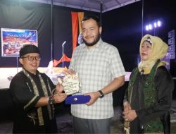 Dari Padang Ke Empat Negara, Fadly Amran Lepas Delegasi Safari Puisi Satupena Sumbar