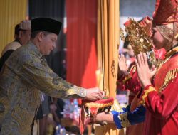 Mambangkik Tradisi Adat Salingka Nagari 2026: Pemko Payakumbuh Lestarikan Tradisi Manaiak An Siriah