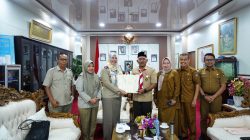 Kepastian Hukum untuk Korban Bencana, Kantor Pertanahan Lima Puluh Kota Serahkan Sertipikat Hunian Tetap kepada Pemerintah Daerah