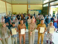 Wujudkan Kepastian Hukum, Kakantah Kabupaten Lima Puluh Kota Serahkan Sertipikat PTSL kepada Masyarakat Piobang dan Talang Maur