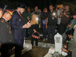 Renungan Suci di TMP Kuranji Mengawal Peringatan HUT ke-81 RI, Pemko Padang Ajak Warga Teladani Jasa Pahlawan Lewat Gotong Royong