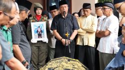 Pemko Payakumbuh Berduka, Kehilangan Birokrat Berdedikasi, Suasana Haru dan Hujan Iringi Pelepasan Jenazah Kadisnakerin Yasril
