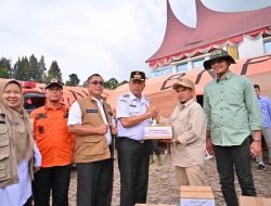 Wujud Solidaritas, Pemko Payakumbuh Salurkan Bantuan dan Terjunkan Tim Bersihkan Material Galodo Solok