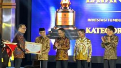 Pemko Padang Raih Penghargaan Nomine Kategori Kota pada Anugerah Layanan Investasi 2026